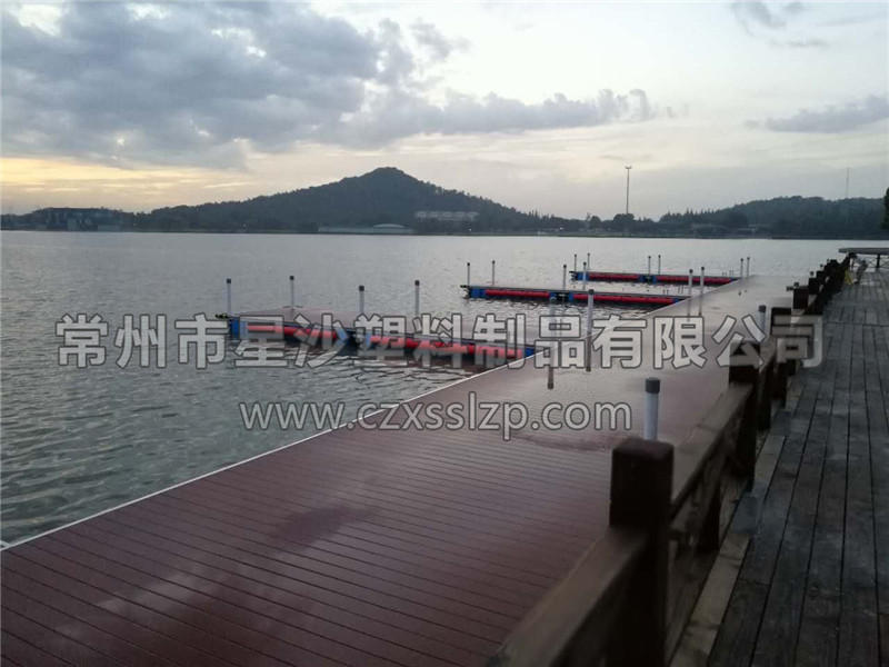 常州市星沙塑料制品有限公司客户案例-上海雕塑公园皮划艇码头