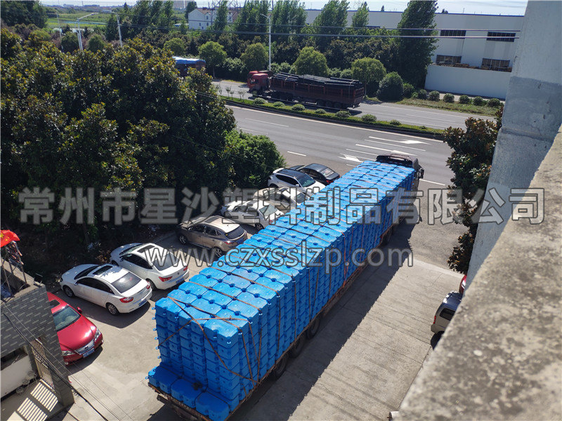 常州市星沙塑料制品有限公司-安徽亳州1M*1M*0.4M大浮筒发货14