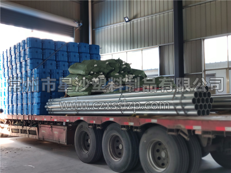 常州市星沙塑料制品有限公司-安徽亳州1M*1M*0.4M大浮筒发货15